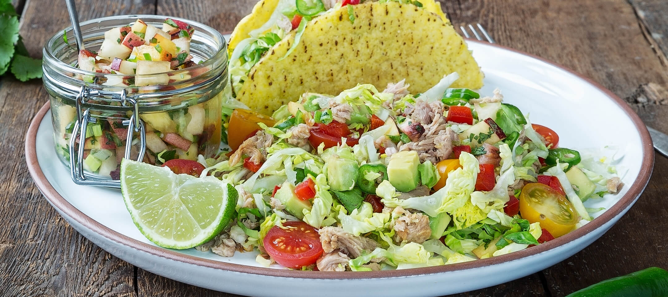 Spicy Tuna Salad with Peach Salsa &ndash; John West Ireland