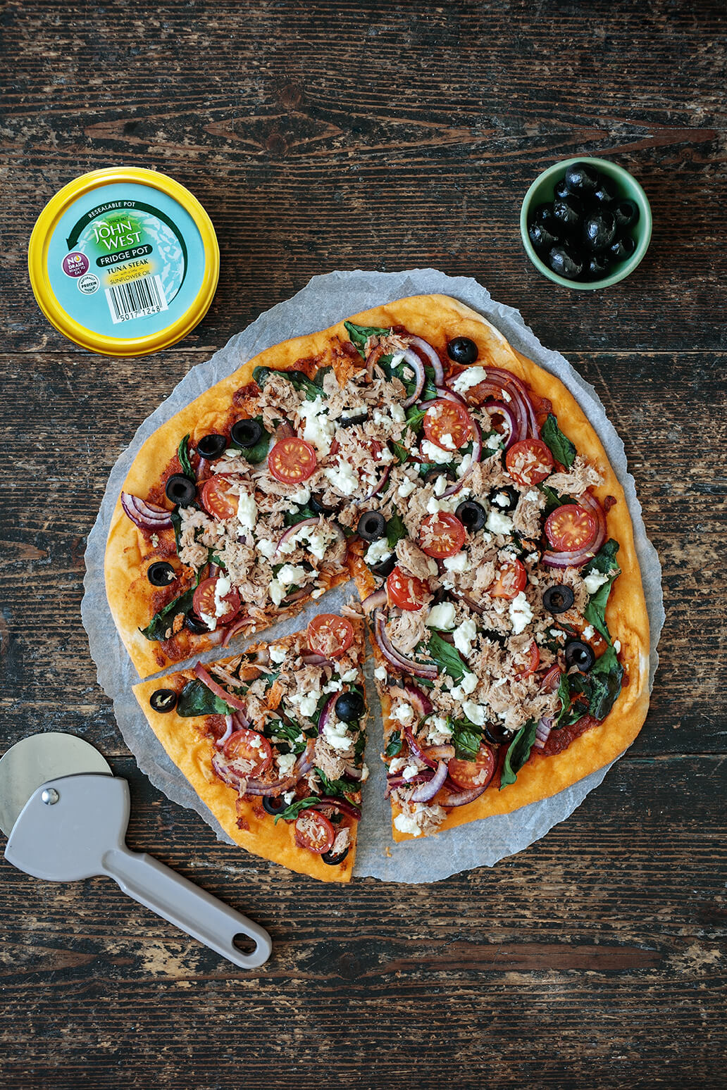Mediterranean tuna pizza – John West Ireland
